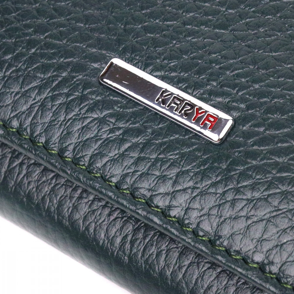 Жіночий гаманець на кнопці з натуральної шкіри зелений Karya