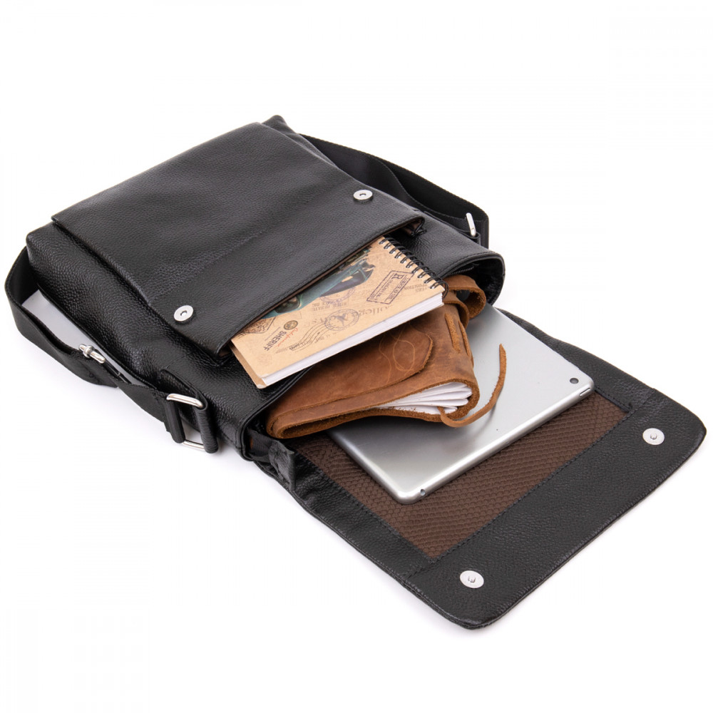 Чоловіча сумка через плече з натуральної шкіри чорна Vintage Чоловіча сумка через плече з натуральної шкіри чорна Vintage