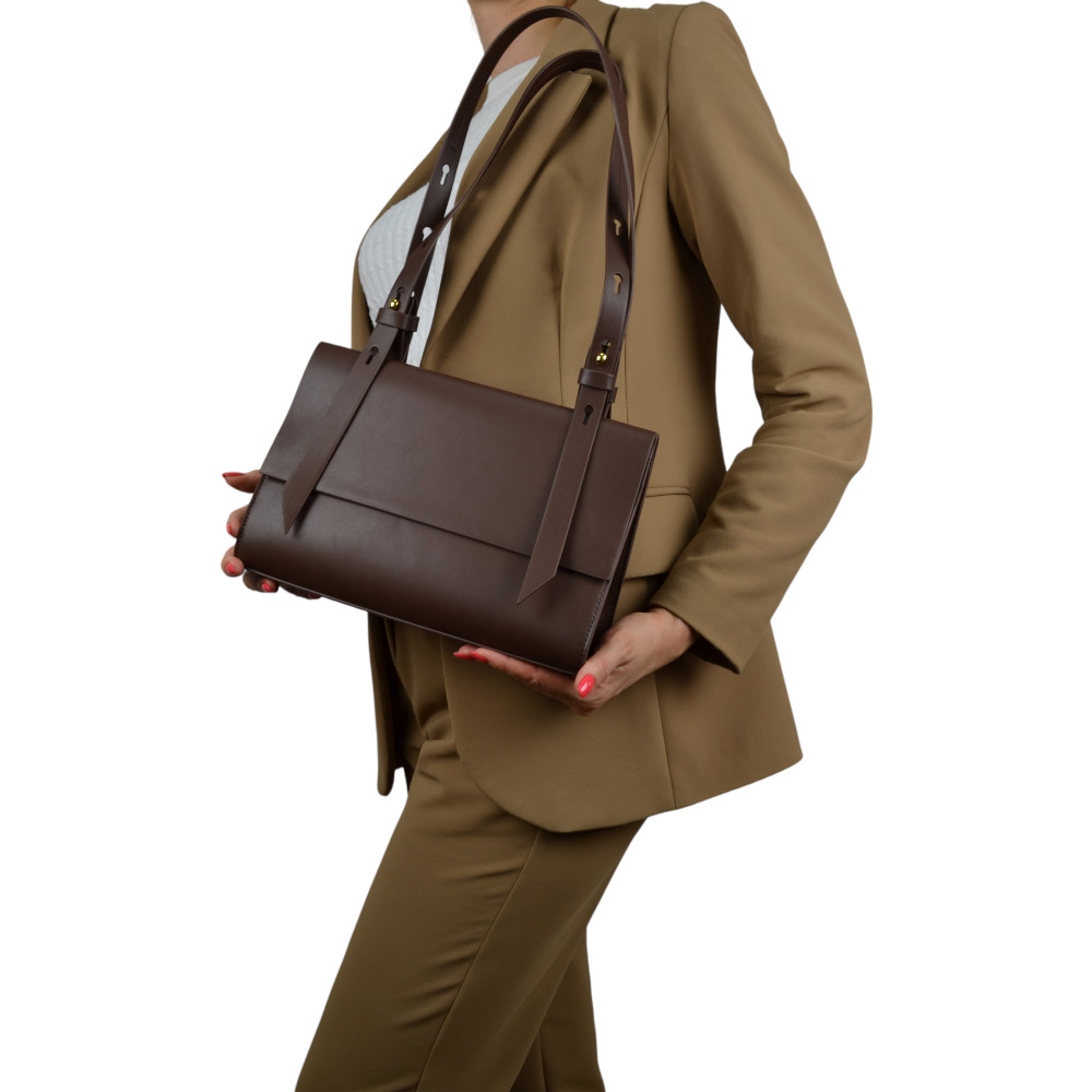 Жіноча сумка базова з натуральної шкіри шоколад