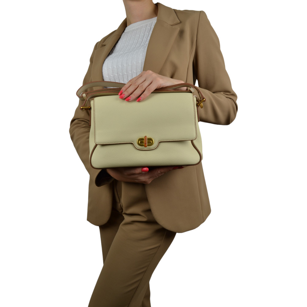 Жіноча сумка базова з натуральної шкіри біла