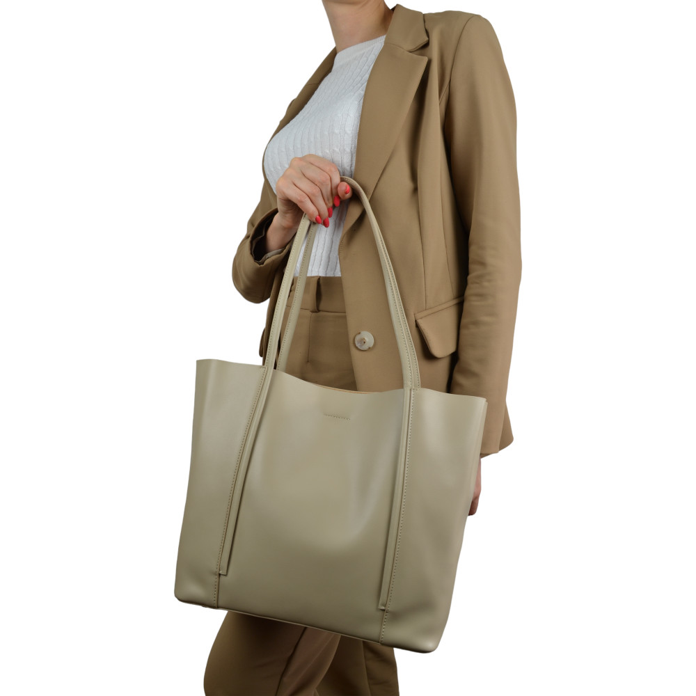 Жіноча сумка базова з натуральної шкіри пудра