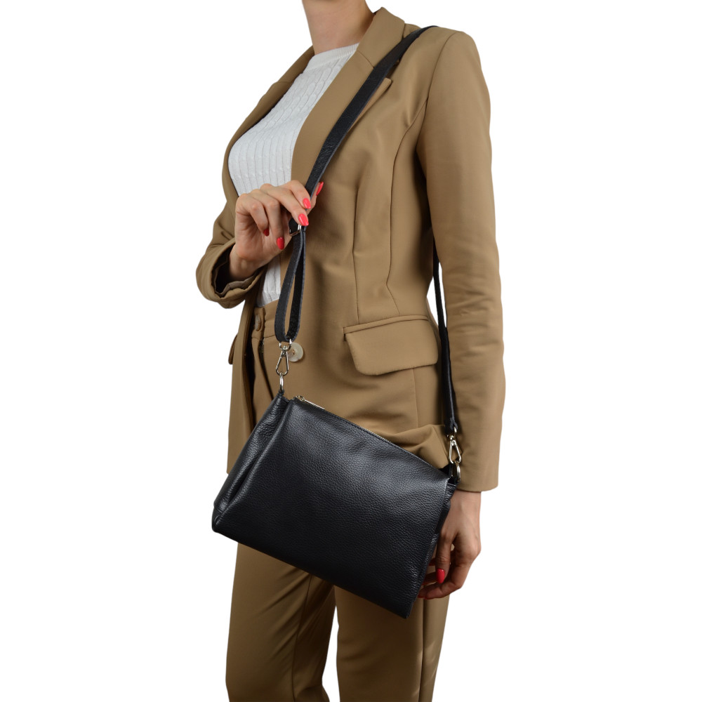Женская сумка кросс-боди из натуральной кожи черная Virginia Conti
